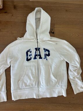 vintage gap hoodie with fuzzy hood